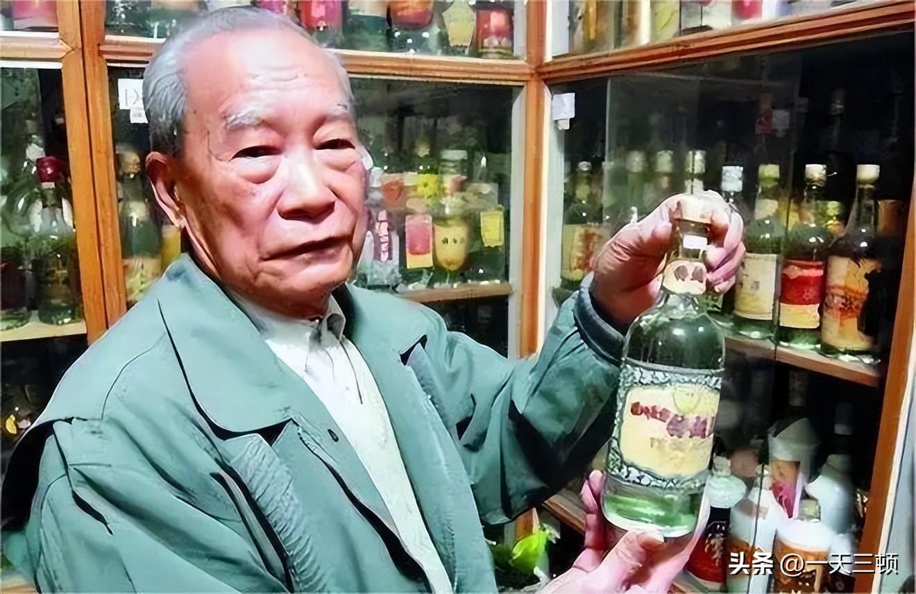 茅臺(tái)回收老酒酒瓶多少錢_回收茅臺(tái)酒老酒_茅臺(tái)酒廠回收老酒