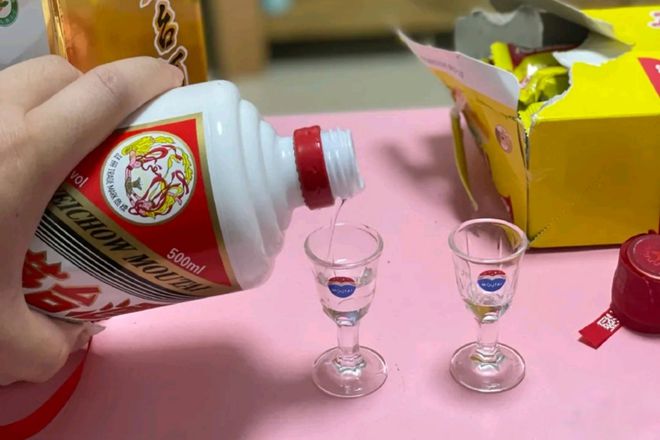 年十大醬酒品牌最新排名！茅臺營收超千億，繼續穩坐榜一