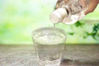 釀酒大師揭秘“內幕”，這些白酒存放越久越難喝，喝酒人一定要看！