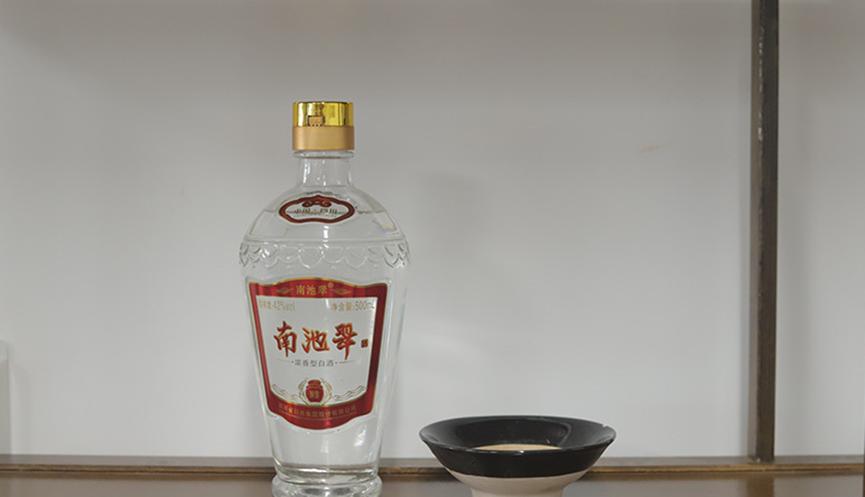 白酒收藏是高度酒還是低度酒_白酒收藏度數越高越好嗎_白酒收藏多少度的好